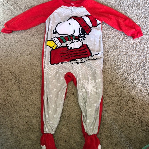 Peanuts Other - Peanuts Christmas 24 month footie pajama